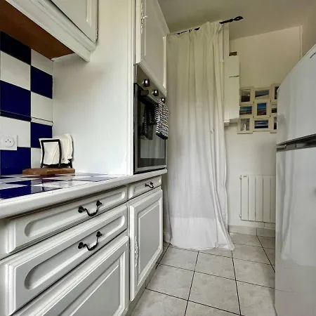 Apartment Renove 3 Ch, Parking, Proche - - Fr-1-246a-269 *